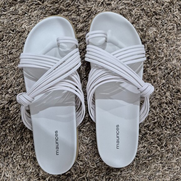 NWOT Maurices White Strappy Sandals Flip Flops Size 8 - Picture 1 of 10